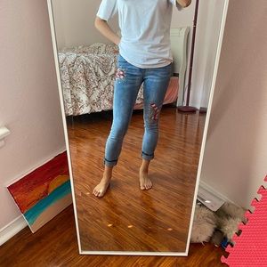 Flower embroidered jeans